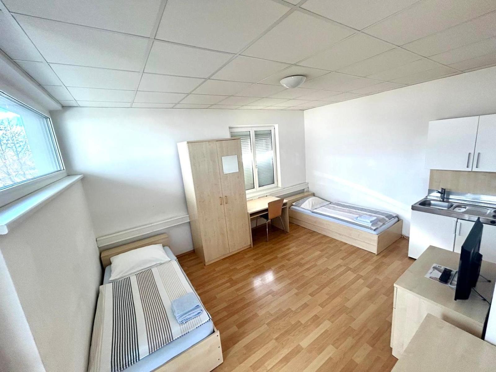 Montagehotel Living@Linz Bagian luar foto