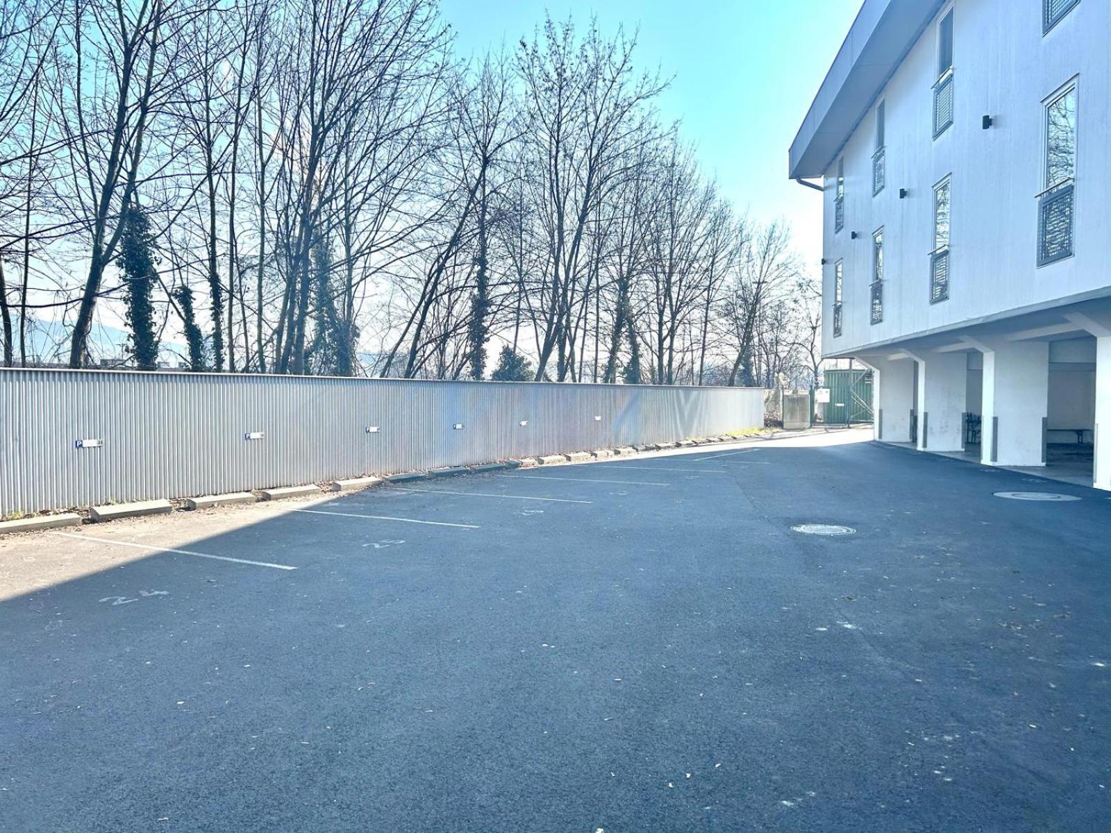 Montagehotel Living@Linz Bagian luar foto